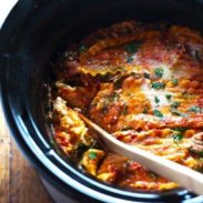 Super Easy Skinny Veggie Crockpot Lasagna - a handful of simple ingredients for a healthy family dinner. | https://applynowtoget.com