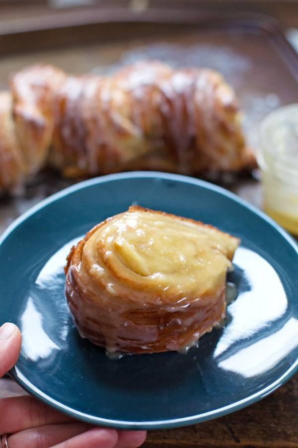Cinnamon Roll Pull Apart Bread on a blue plate.