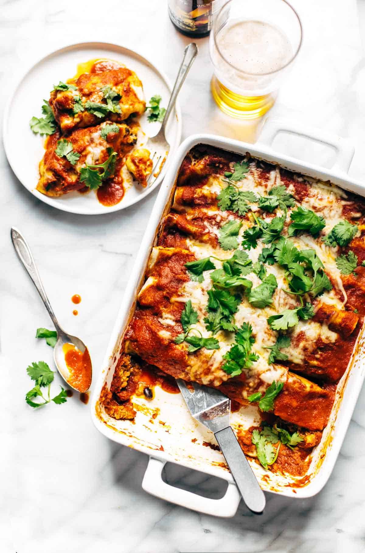 You won't believe how easy this recipe is! Comfort food meets REAL food with healthy, simple ingredients. SO deliciously good! | pinchofyum.com